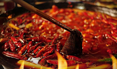 重庆火锅底料加工厂是很多人愿意加盟的。