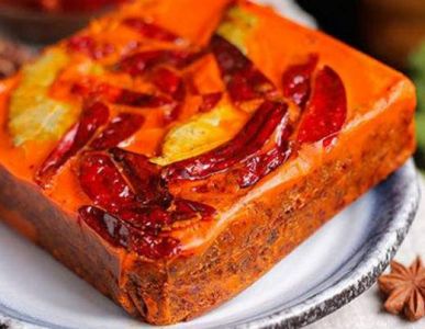 大的火锅底料厂家是哪个？哪里有大型火锅底料加工厂？