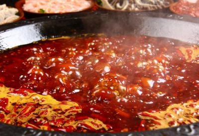 火锅底料常见问题（2）：火锅底料汤底变黑怎么解决？