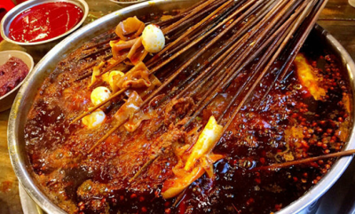 揭秘串串香火锅底料：好吃背后有何技巧？