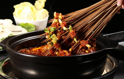 开串串香店需注意哪些关键因素？