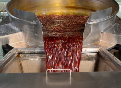 顶级重庆火锅底料如何炼成？加工步骤繁琐吗？原料如何选择？