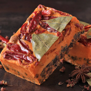 牛油红油底料怎么选才对？秘诀揭秘，美味不迷路！