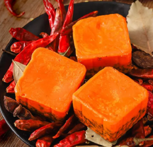 探寻重庆最正宗火锅底料，挑选时应关注哪些因素？