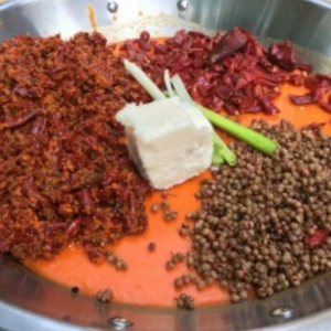 解锁牛油红油底料挑选疑惑，美味真的靠它吗？